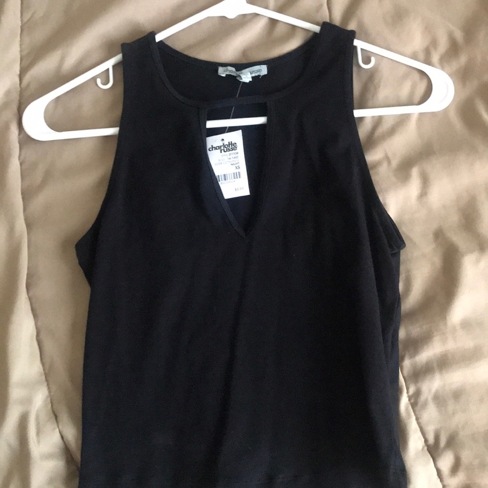 Black crop top!